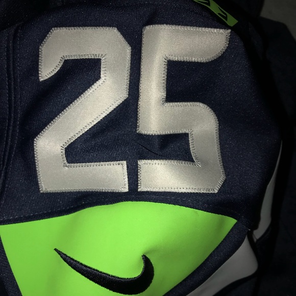 Men’s Seahawks Jersey! - Picture 4 of 5